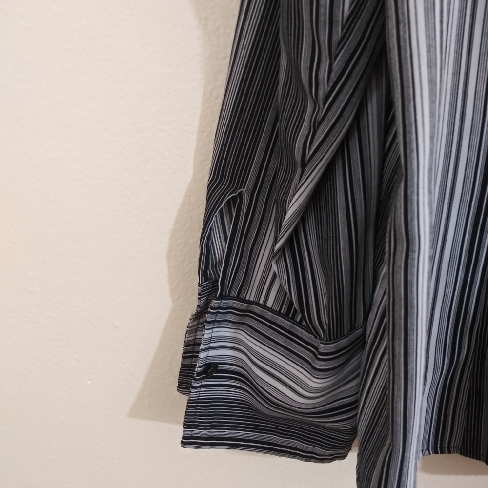 East 5th Woman Blouse - Picture 6 of 7